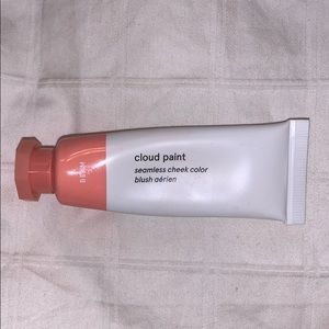 glossier cloud paint in shade beam